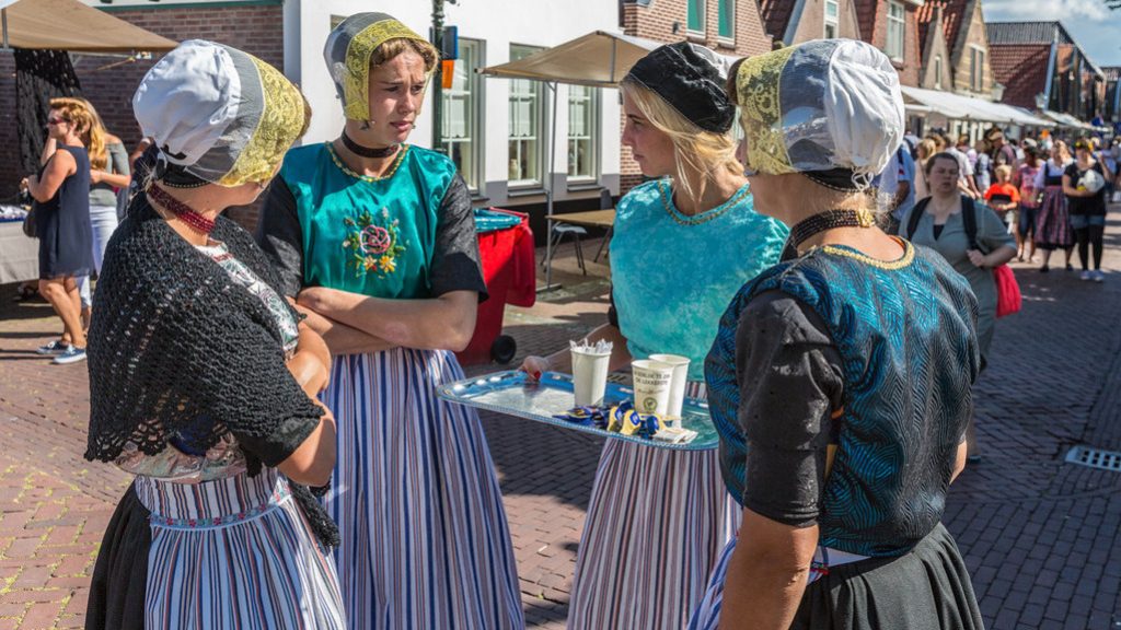 Dutch Traditional Clothing - Visiting The Dutch Countryside