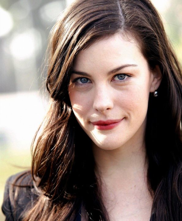 Liv Tyler - Wallpics.Net - Wallpapers, Photos, Pictures, Backgrounds