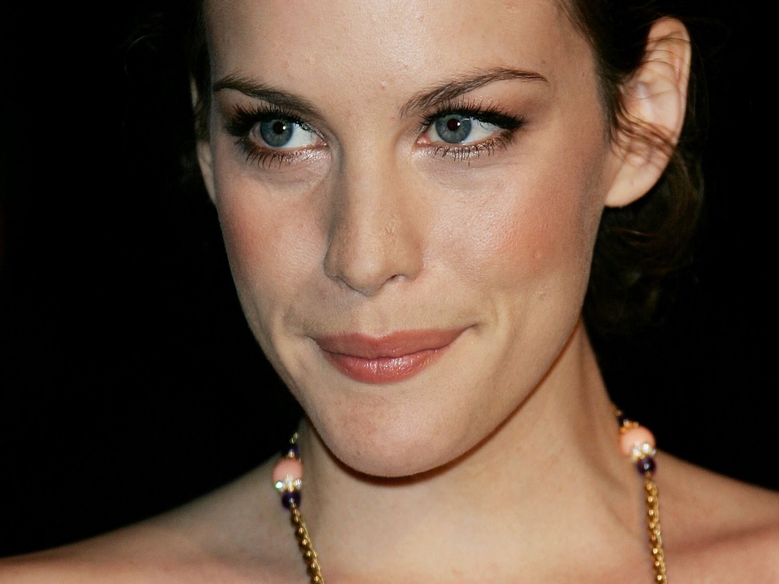 Liv Tyler Face - Wallpics.Net - Wallpapers, Photos, Pictures, Backgrounds