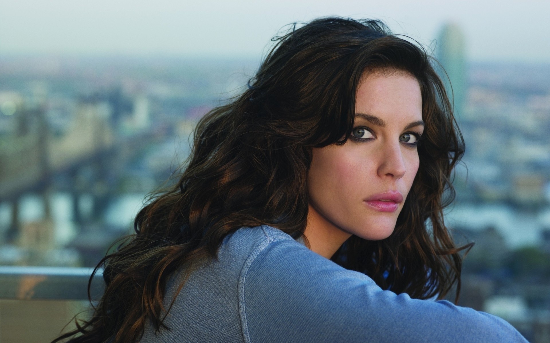 Liv Tyler Wallpapers - Wallpics.Net - Wallpapers, Photos, Pictures, Backgrounds