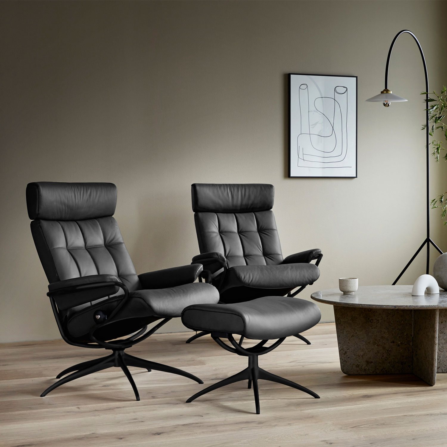 Stressless London Recliner With Headrest And Footstool With Star Base - Woods Furniture