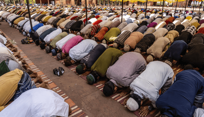 Mengetahui Niat Sholat Idul Fitri & Tata Cara Pelaksanaannya